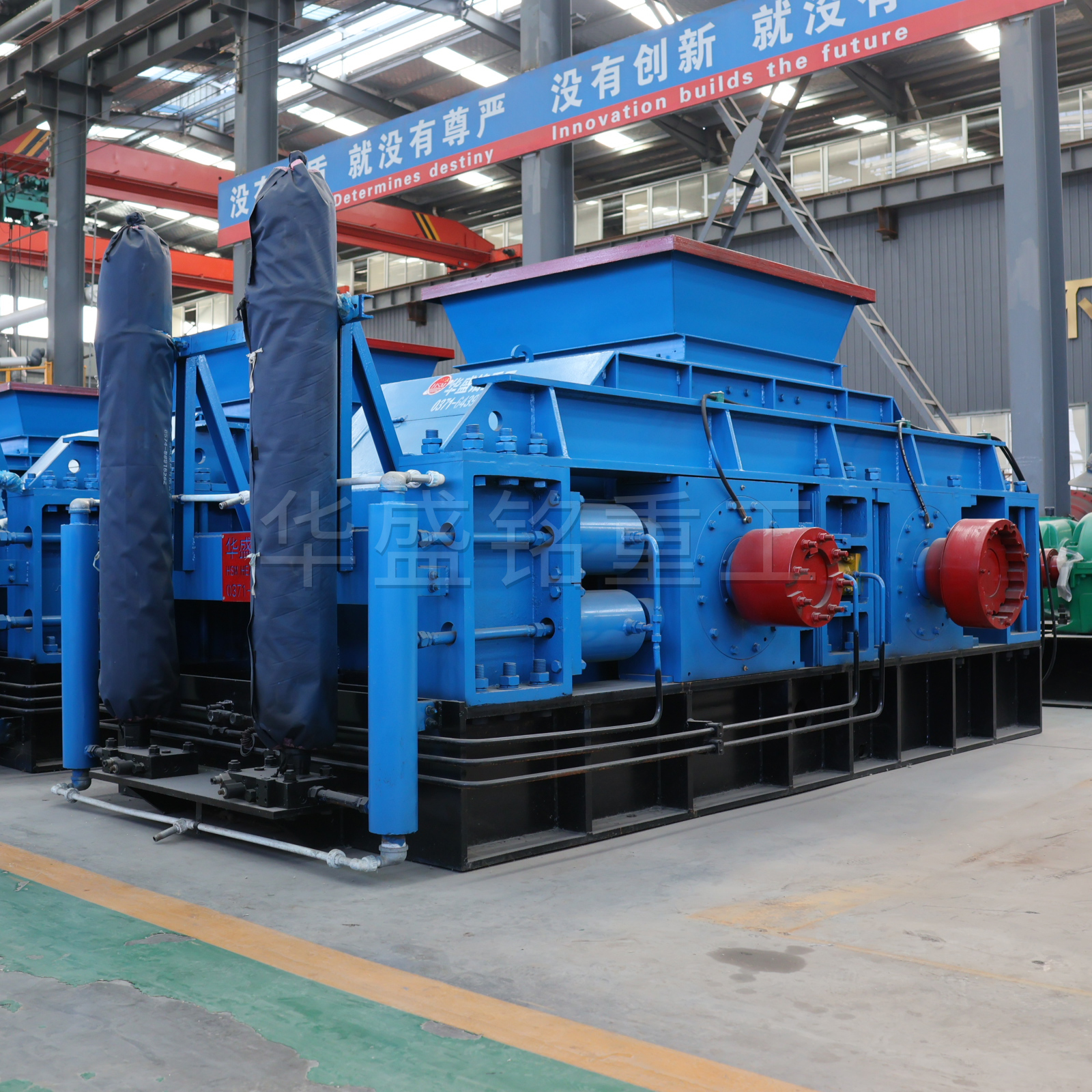 河卵石制砂可以嗎？砂質(zhì)怎么樣？河卵石制砂選哪種機(jī)器？